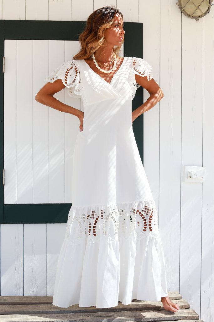Copacabana White Dress – S.O.L.E Lisboa